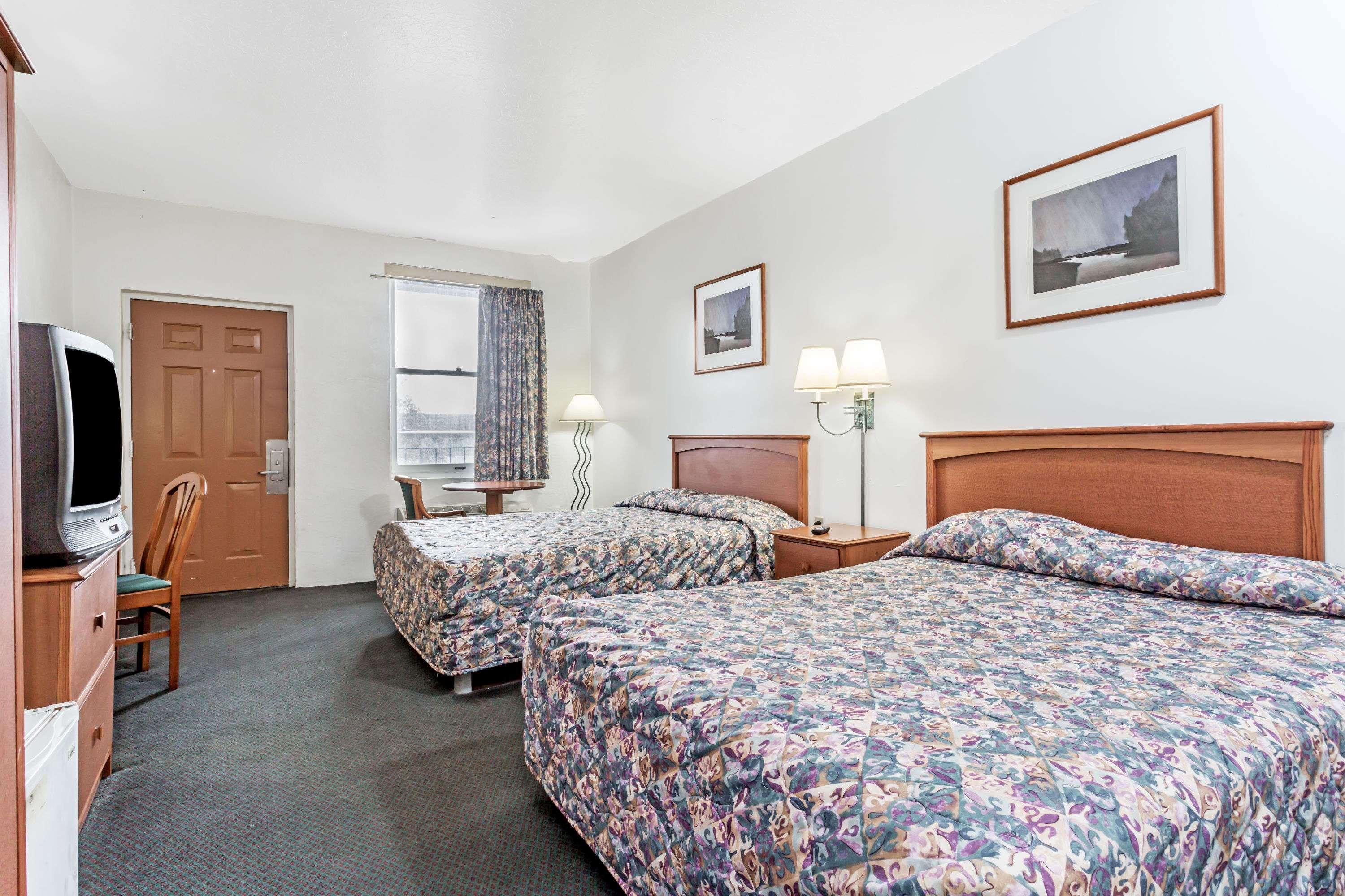 Americas Best Value Inn Wendover Eksteriør billede