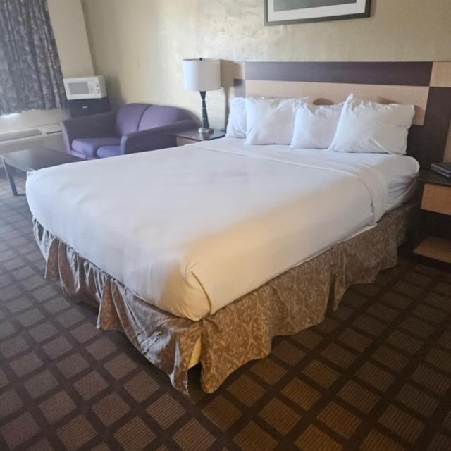 Americas Best Value Inn Wendover Eksteriør billede
